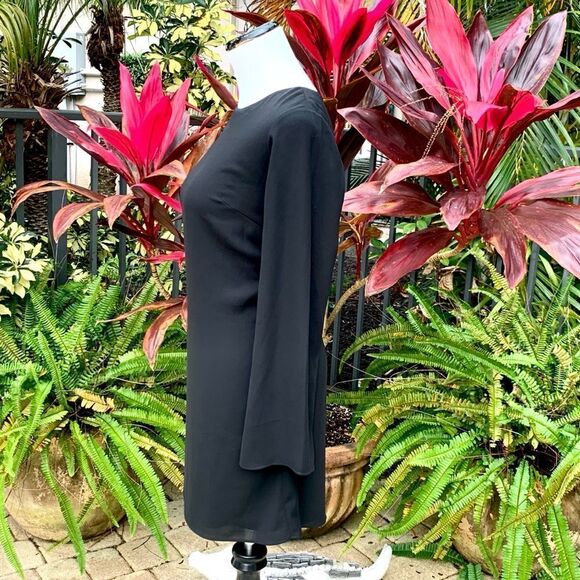 🍍3/$15🍍 Express Open Back Mini Dress - Picture 2 of 6